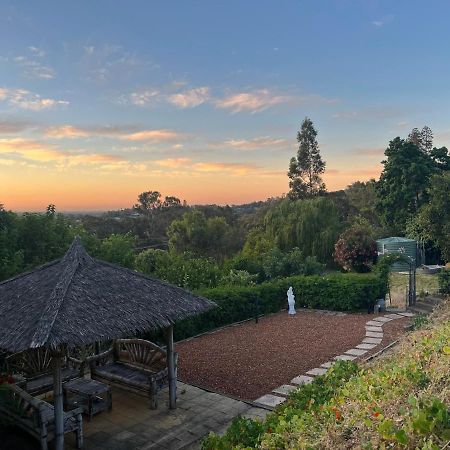 Bright & Beautiful Home On The Hills! Kelmscott المظهر الخارجي الصورة